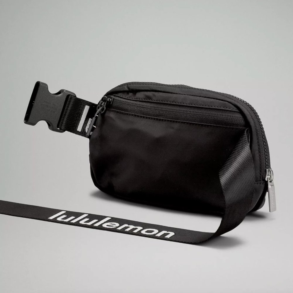 NWT Lululemon Black & White Everywhere Belt Bag